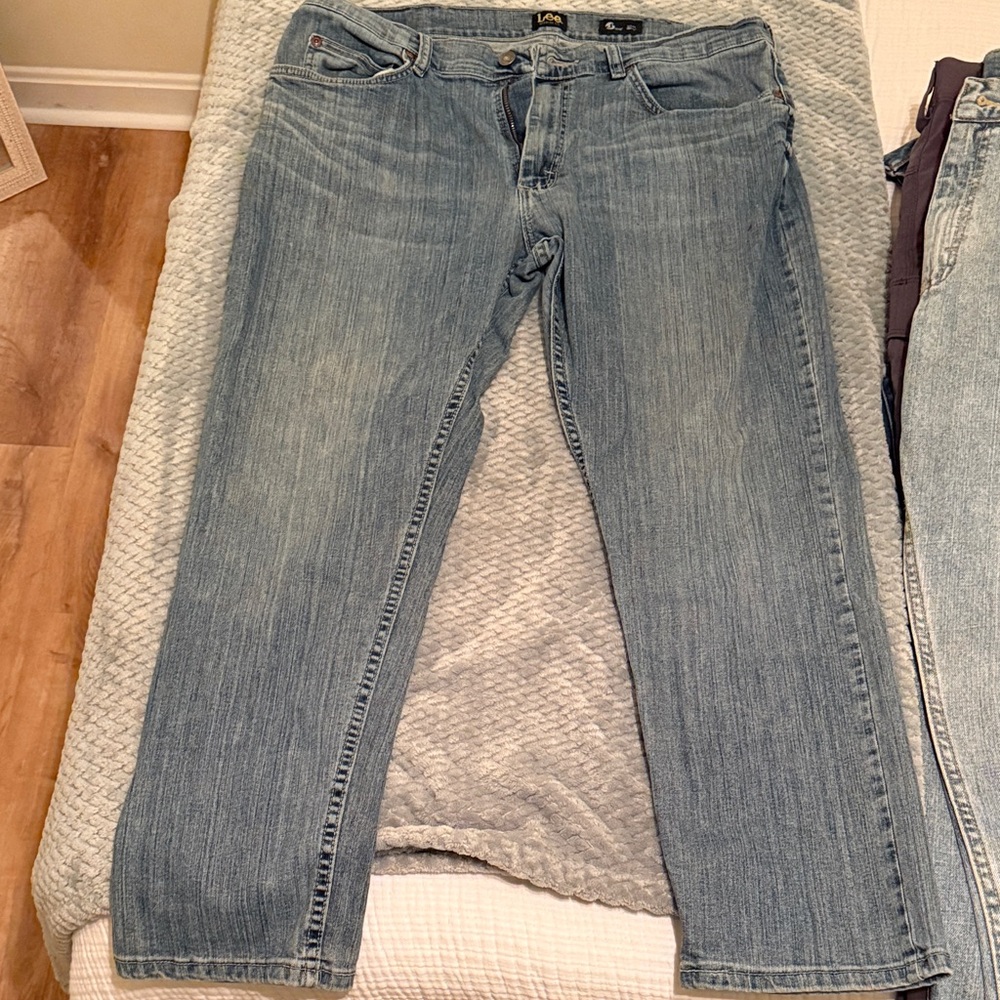 Lee Men's Relaxed Fit Jeans in Blue Denim